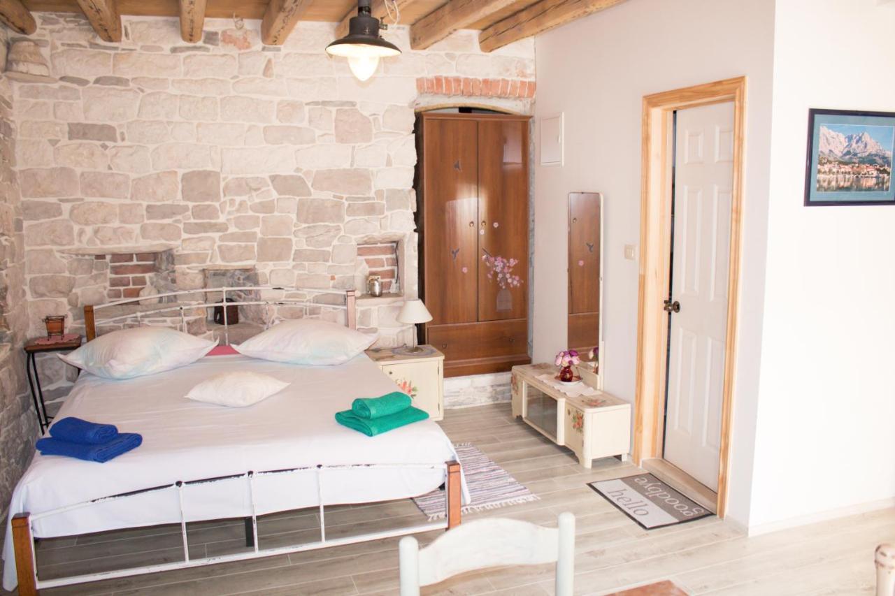 Apartamento House Kvin Baška Voda Exterior foto